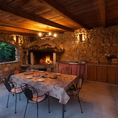 Kuca Marssili Holiday home