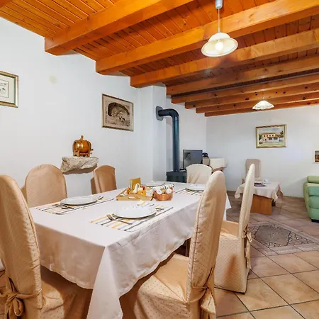 Kuca Marssili בית נופש