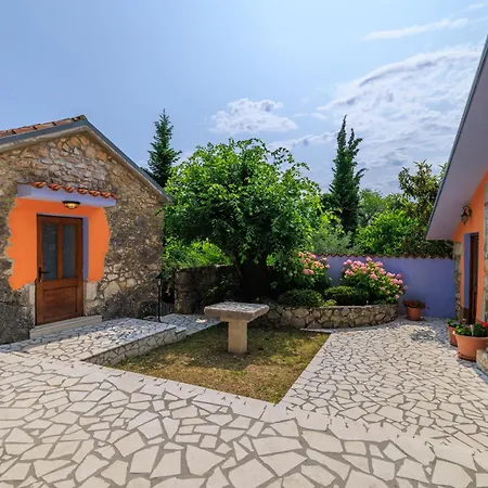 Kuca Marssili בית נופש