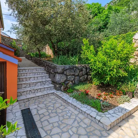 Kuca Marssili בית נופש *