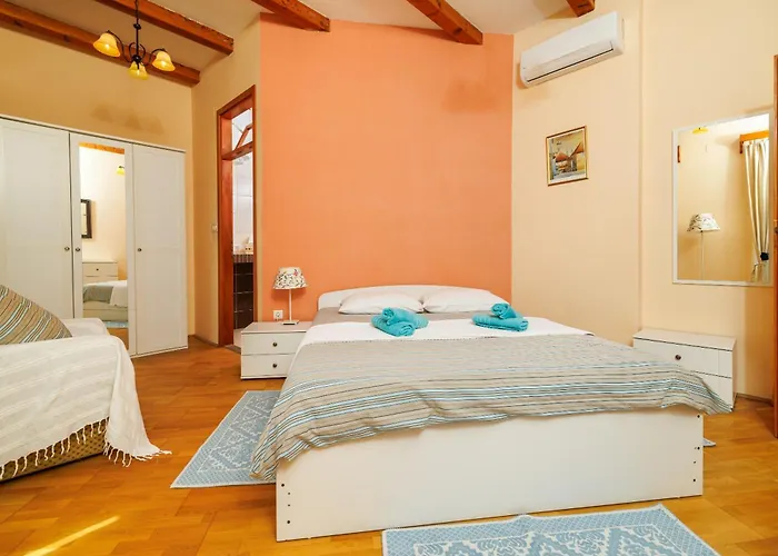 Kuca Marssili Casa de Férias